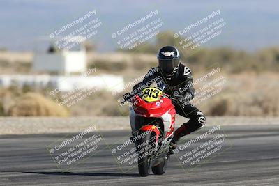 media/Dec-07-2025-CVMA (Sun) [[3e7d2de5dc]]/Race 5-Formula UL-CVMA Hooligans-American Thunder/